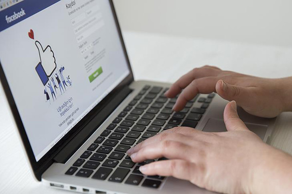 Nefret içerikli paylaşımlar işinden etti