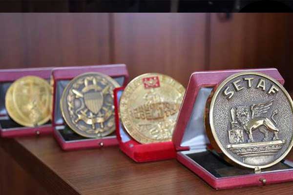 Semih Paşa'nın madalyaları bit pazarında