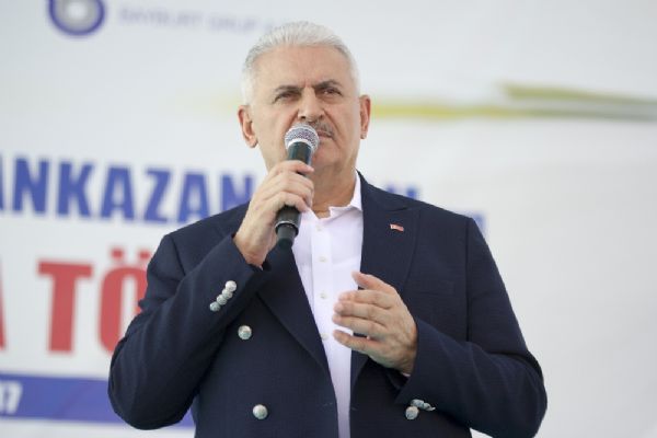 Binali Yıldırım'dan Kılıçdaroğlu'na: Şu memlekette dikili bir ağacın var mı?