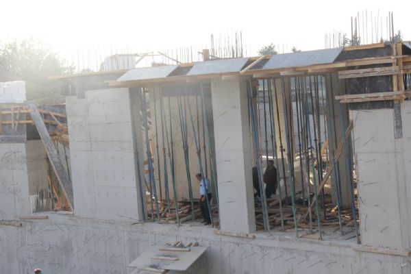 Hatay'da okul inşaatının çökmesiyle ilgili 5 gözaltı