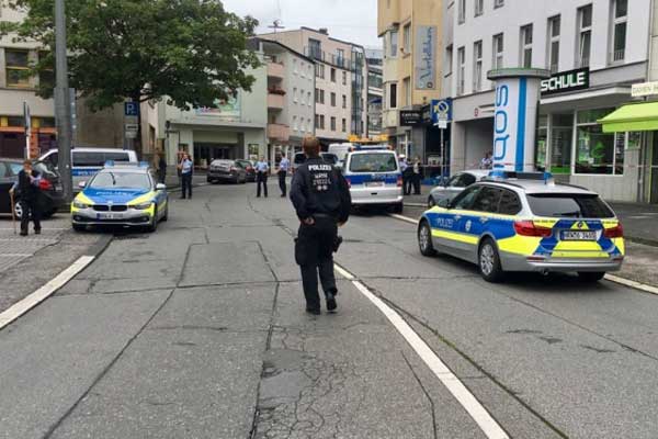 Almanya'da bıçaklı saldırı: 1 ölü, 1 yaralı