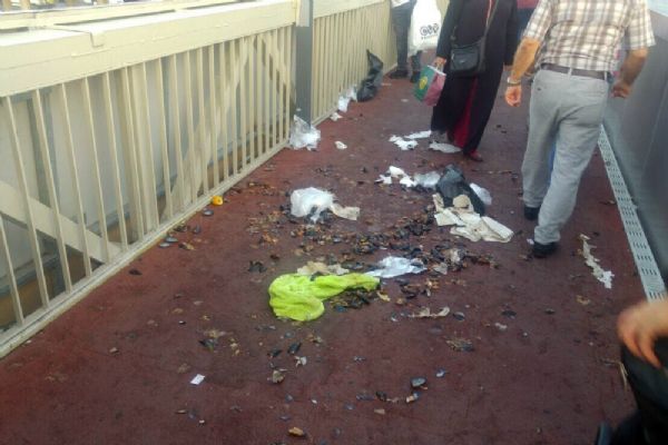 İstanbul'da zabıta ve seyyar satıcı arasında arbede