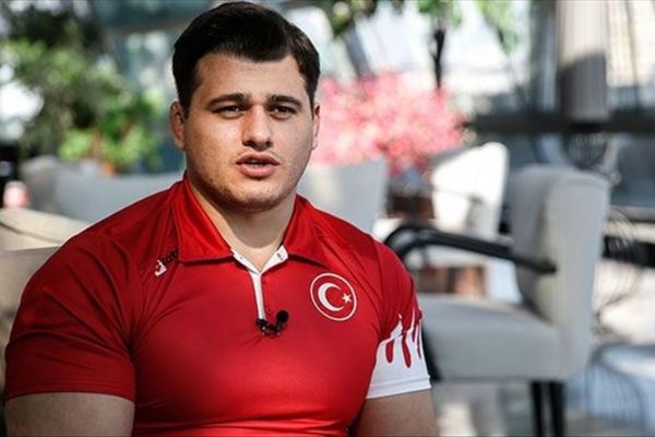 Bakan Osman Aşkın Bak'tan Rıza Kayaalp'e sürpriz