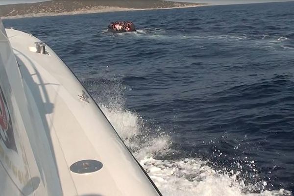 Ege Denizi'nde bir haftada 420 göçmen yakalandı