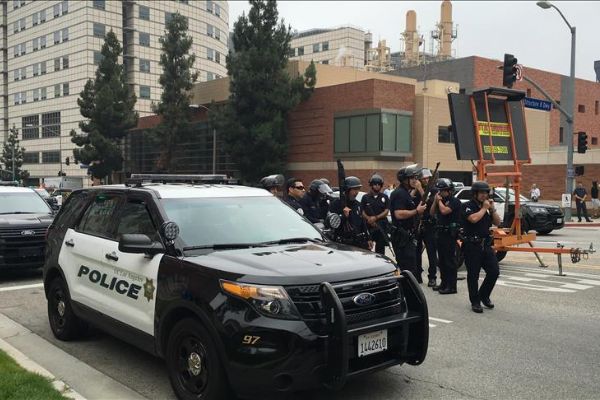 Amerika'da silahlı saldırı: 1 polis öldü, 3'ü yaralandı