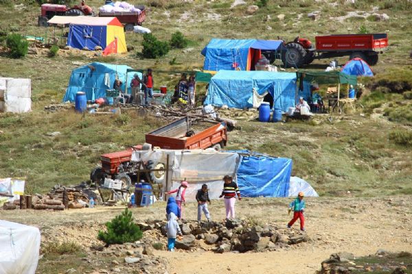 Bin 700 metrede 700 yıllık gelenek devam ediyor