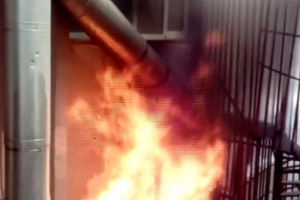 İstanbul'da iş yeri yangın