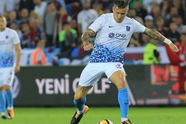 Trabzonspor'lu Kucka'dan Sosa ve Gomez açıklaması
