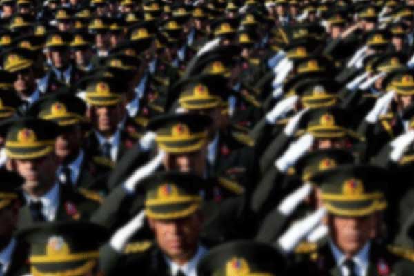 12 ilde eş zamanlı operasyon! Muvazzaf askerler gözaltında!