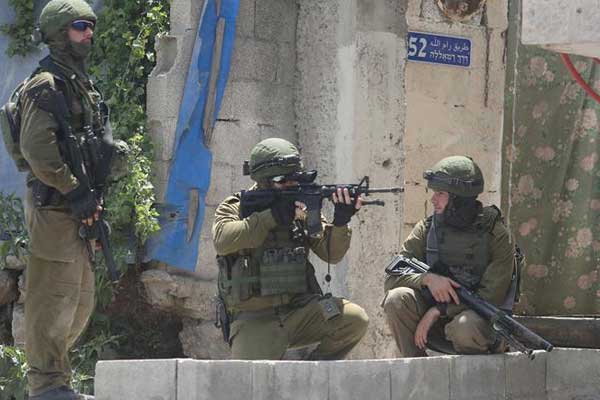 İsrail askerleri Filistinli bir genci öldürdü