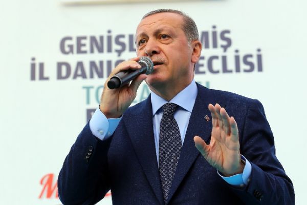 Cumhurbaşkanı Erdoğan: 'Sen kimsin ki Türkiye'nin Cumhurbaşkanına konuşuyorsun? '