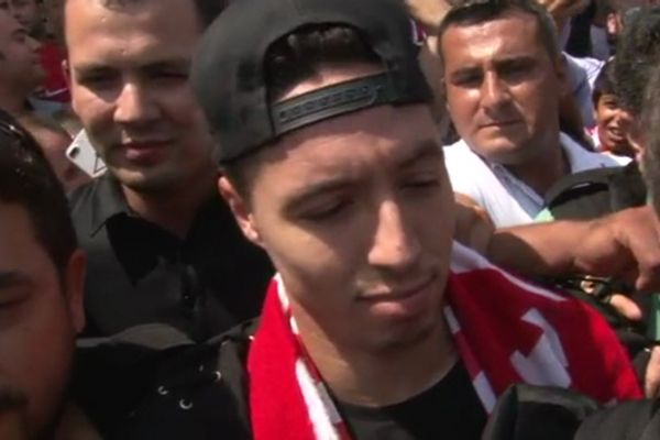 Nasri'ye Antalya'da coşkulu karşılama