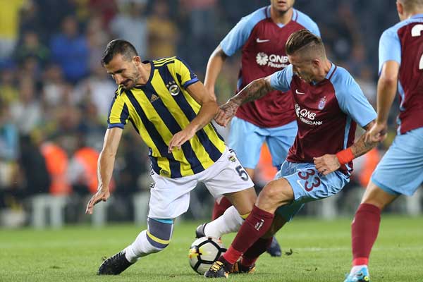 Fenerbahçe-Trabzonspor karşılaşmasından kareler