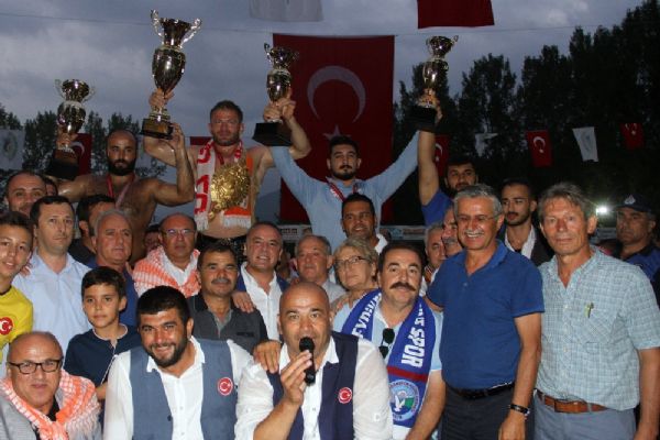 Seki Yağlı Güreşleri'ni İsmail Balaban kazandı