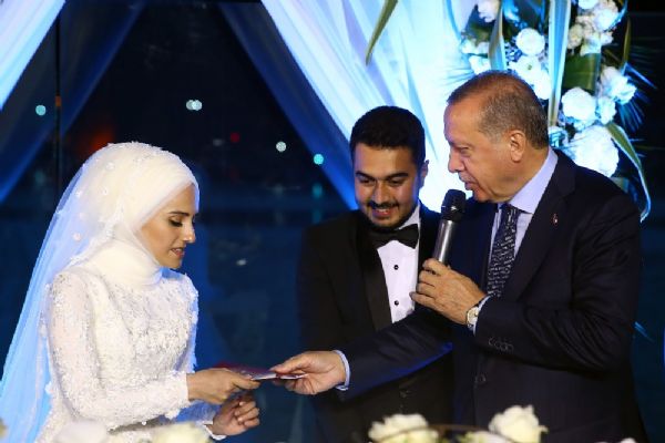 Cumhurbaşkanı Erdoğan nikaha katıldı