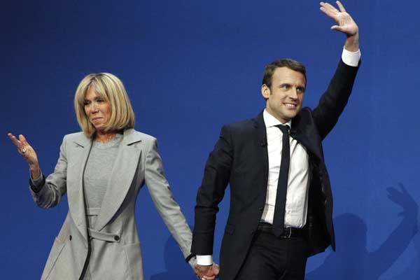 Macron, eşini ‘First Lady’ unvanı ile görevlendirdi