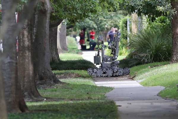 ABD'de heykele bombalı saldırı