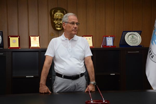 56 kişi ile birlikte MHP'den istifa etti