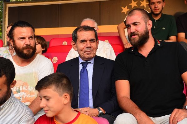 Antrenmanı Dursun Özbek de izledi