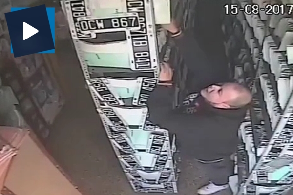 Koca arşivi yerle bir etti!