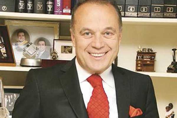 Ekonomi yazarı Şükrü Kızılot vefat etti