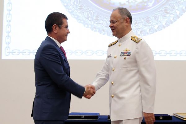 Deniz Kuvvetleri'nde devir teslim