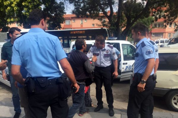 Hasta yakınları hastaneyi birbirine kattı: 4 gözaltı