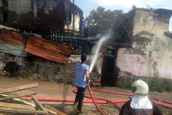 Başkent'te korkutan yangın çıktı