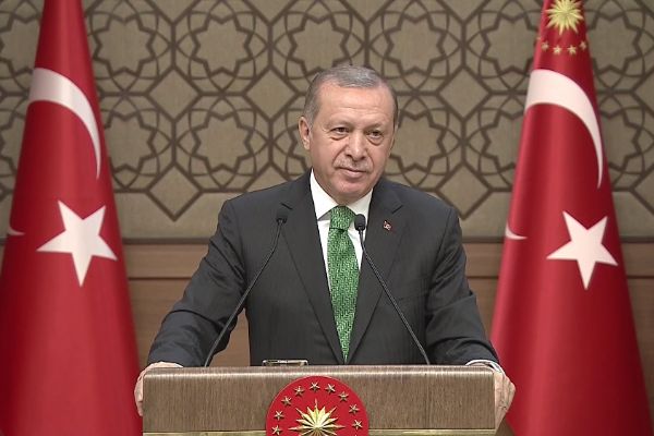 Kılıçdaroğlu'nun atletli fotoğrafını yorumladı