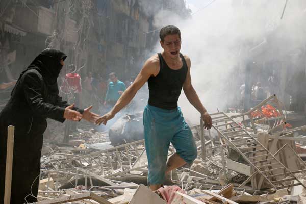 Hama'da hava saldırısı: 50 ölü