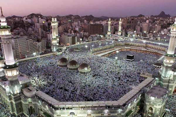 Katar ile Suudi Arabistan arasında hac krizi sürüyor