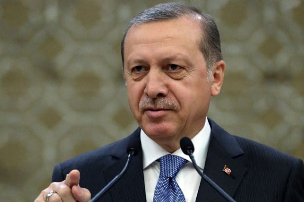 Rıza Kayaalp'i tebrik etti