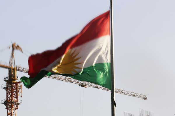 İran'da Kürdistan bayrağına tutuklama