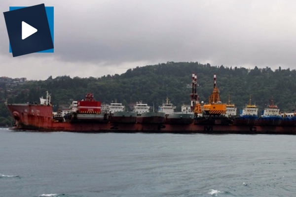 Boğazda ilginç görüntü!