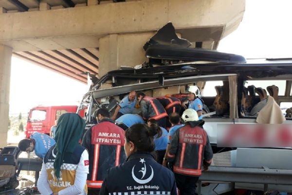 Ankara'da otobüs kazasında 5 kişi hayatını kaybetdi