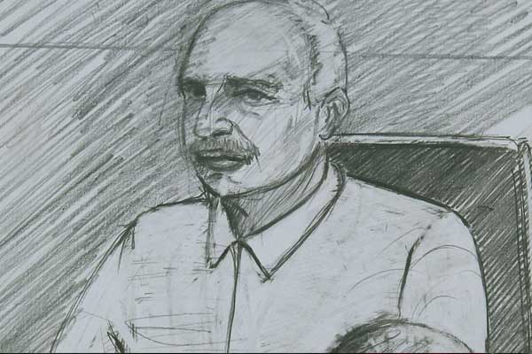 Hüseyin Avni Mutlu savunma yapıyor