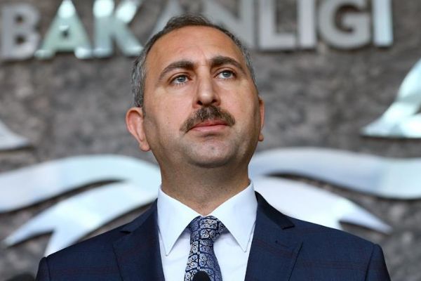 Bakan Abdülhamit Gül:'Almanya Adil Öksüz konusunda gerekli adımları atmalı'