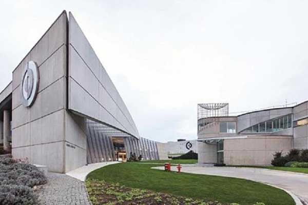 İrlandalı ilaç üreticisi Türk devi ile işbirliği yapıyor