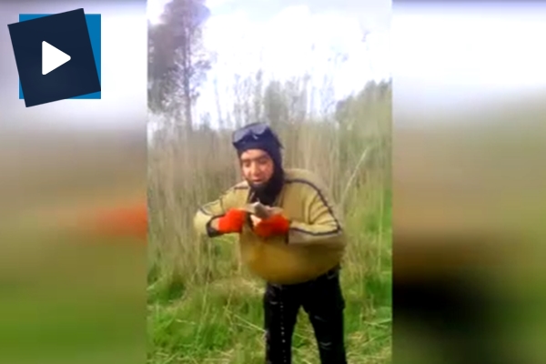 Sıra dışı bir yöntemle öyle çok balık tuttu ki!