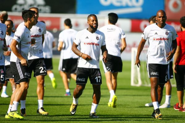 Beşiktaş'ta Bursaspor maçı hazırlıkları sürüyor