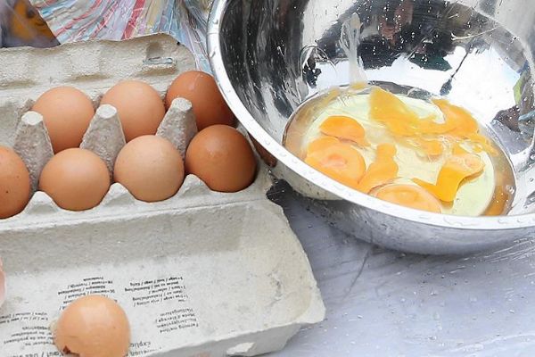 Böcek ilaçlı yumurta skandalı devam ediyor