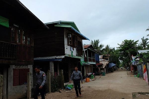 Myanmar'da karakollara saldırı: 25 kişi öldü