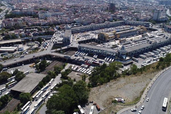 Otogarda bayram yoğunluğu başladı