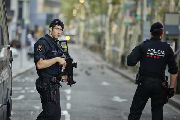 Müslümanlara ve camilere saldırılar… İspanya’da neler oluyor?