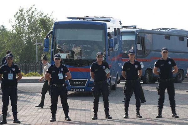 Mücahit Akgün: 'Şehitlerin ruhlarının rahat etmesi için en ağır cezayı istiyoruz'