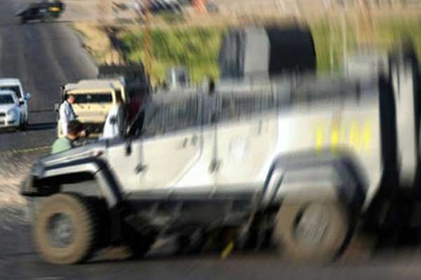 AK Partili vekile bombalı saldırı girişimi