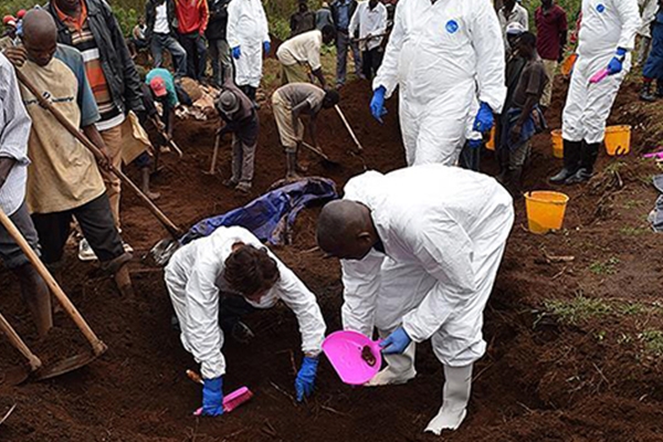 14 toplu mezar bulundu