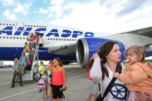 Antalya'da virüs alarmı!  Rus turistler otellerinden çıkartılıyor