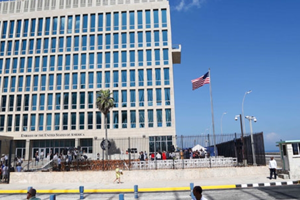 ABD'lilere akustik saldırı düzenlendi