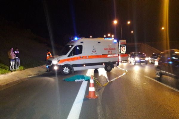 Tem Otoyolunda lastiğini değiştirmek isterken canından oldu